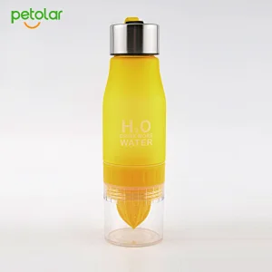 Manufacture Factory eco-friendly Plastic shaker Sports Water Bottles  With Fruit Infuser