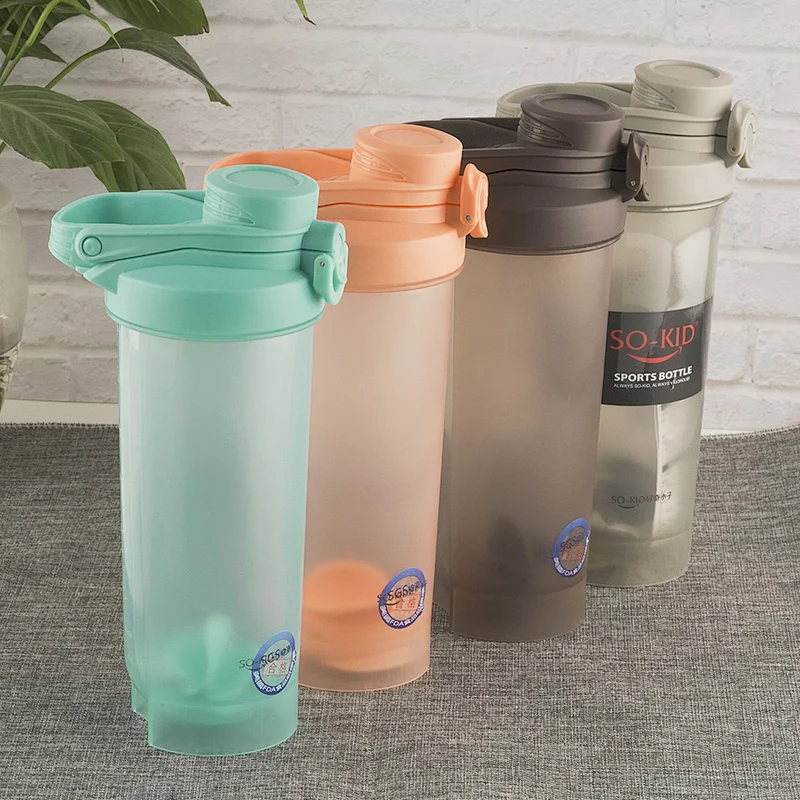 Gym Running Sports Protein Shaker Bottles Plastic Water Bottle With Mixer Ball