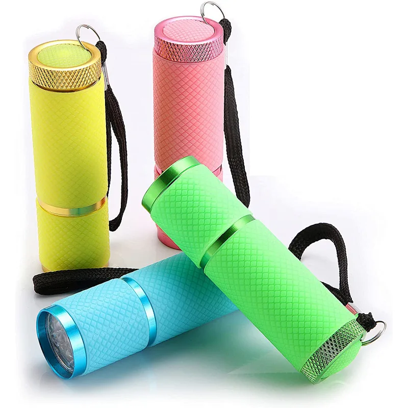 9 LED pocket flashlight