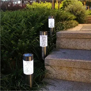 Wholesale high quality bollard garden pathway LED outdoor lawn waterproof IP65 solar pole light