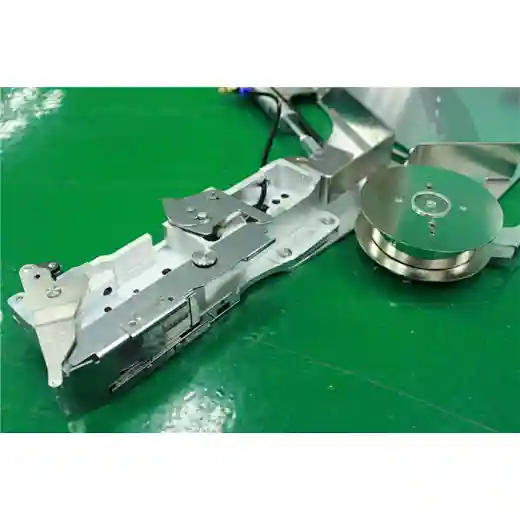 KW1-M4500-014 CL 24MM Feeder