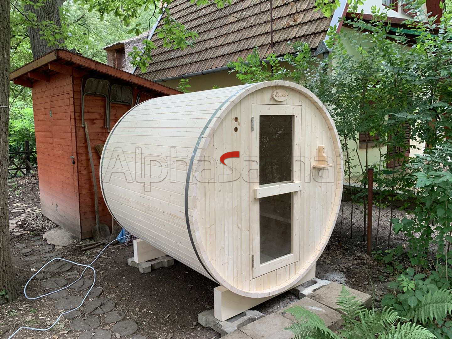 hot tub and sauna