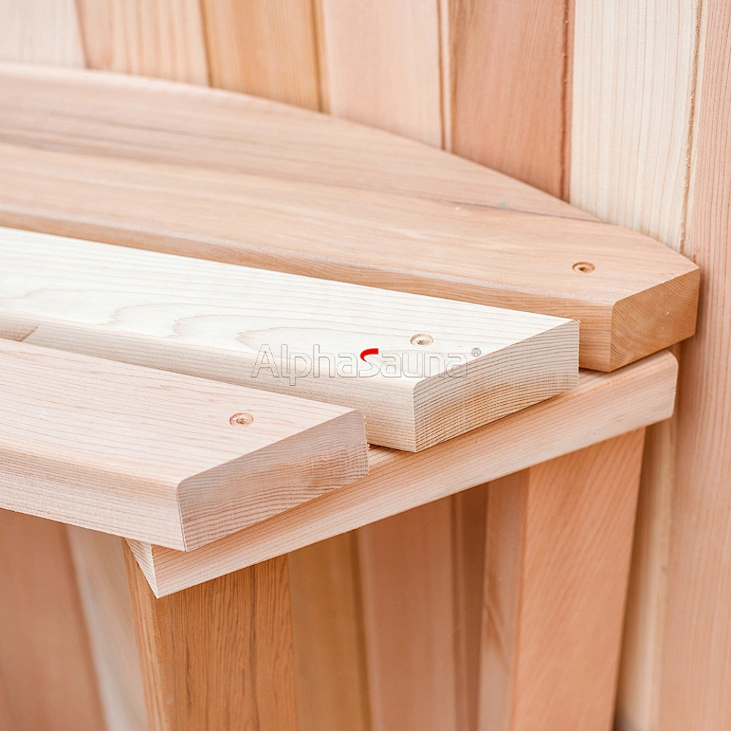 Round Wooden Hot Tub