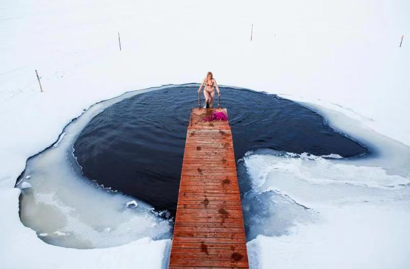 cold plunge before or after workout : in ground cold plunge pool,wooden ...