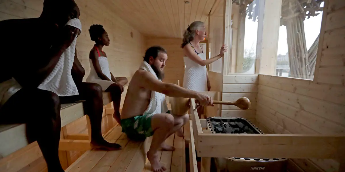 How to start a small business by saunas
