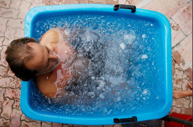 how cold is a cold plunge