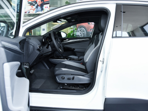 2022 Long Range Lite PRO Edition Front Row Space