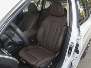 2022 Model Leader Driver's Seat