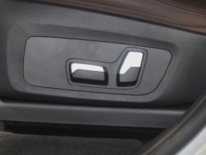 2022 Model Leader Driver's Seat Adjustment
