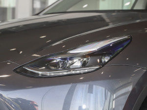 2022 rear-wheel-drive headlights