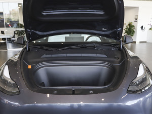 2022 rear-wheel drive version other