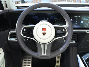 2021 510km Flag Collar Four-Seat Steering Wheel