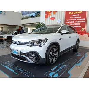 Volkswagen-ID.6 CROZZ