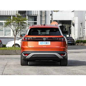 Volkswagen-ID.6 CROZZ
