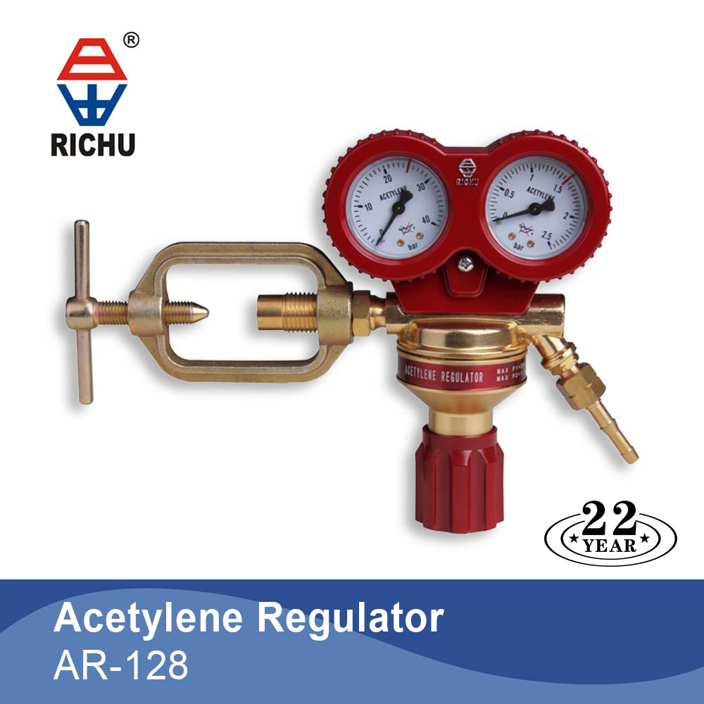 CO2 Pressure Regulator With Heater