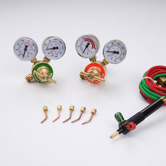 Brazing SR 150 Series Light Duty Oxygen Single Stage Rear Entry Regulator