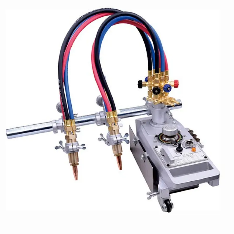 Straight line cutter for cutting machine