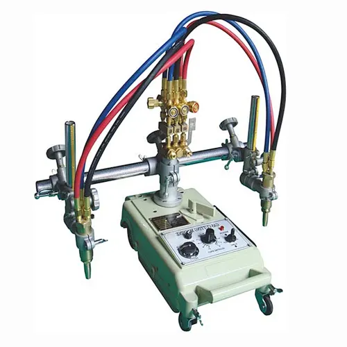 Straight line cutter for cutting machine