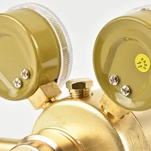 Professional Double Stage Acetylene Regulator With 2 Gauges