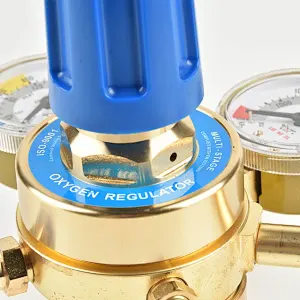 Professional Multi Stage Oxygen Regulator With 2 Gauges OR-32