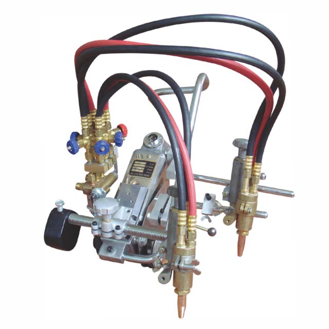 Straight line cutter for cutting machine