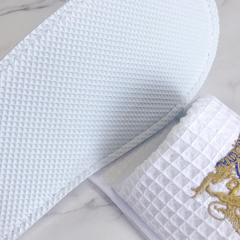 Closed Toe Spa Hotel Home Use Non-Slip Waffle Slippers