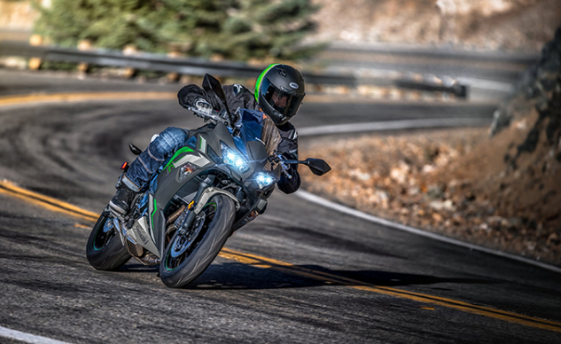 Kawasaki Z650 2023 Model Announced! Equipped with a Traction Controller  Following the Ninja