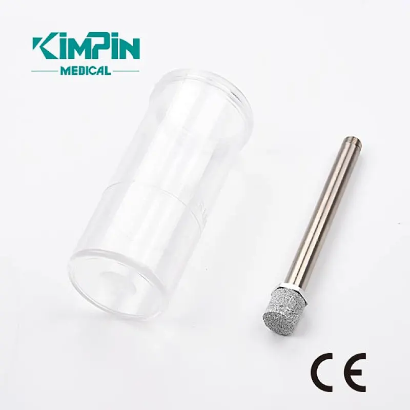 Hospital medical regulator with flowmeter and humidifier for gas cylinder