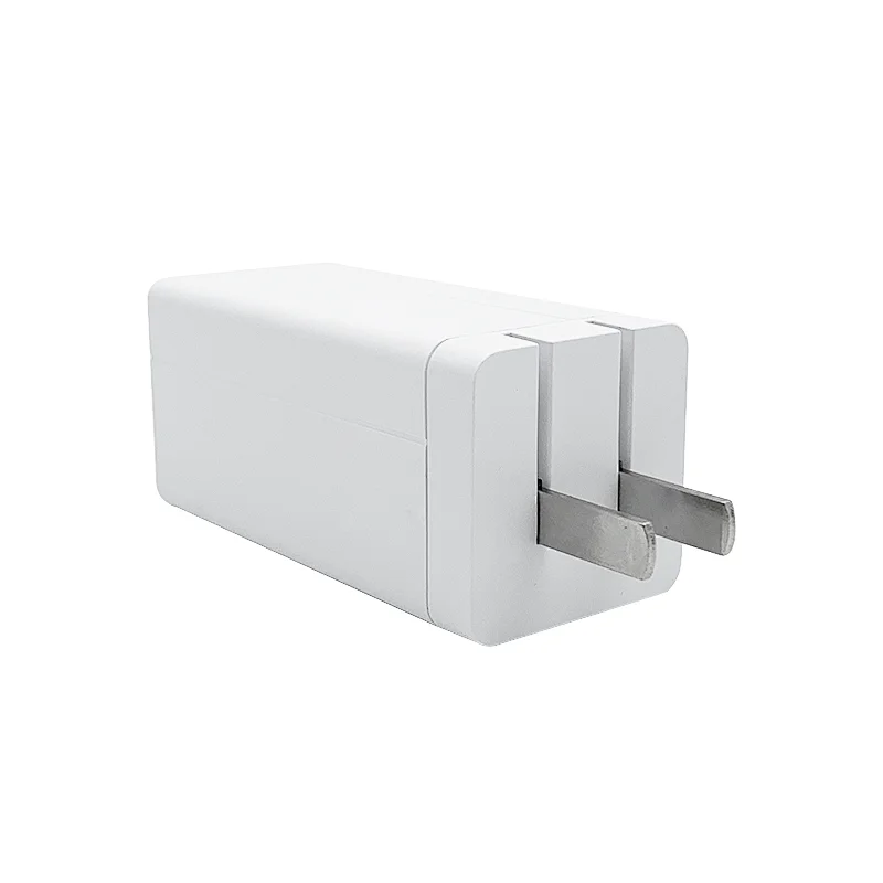 hot selling products 4 USB ports Type C port phone charge 15w 20w Max suitable for gifts and customized logo