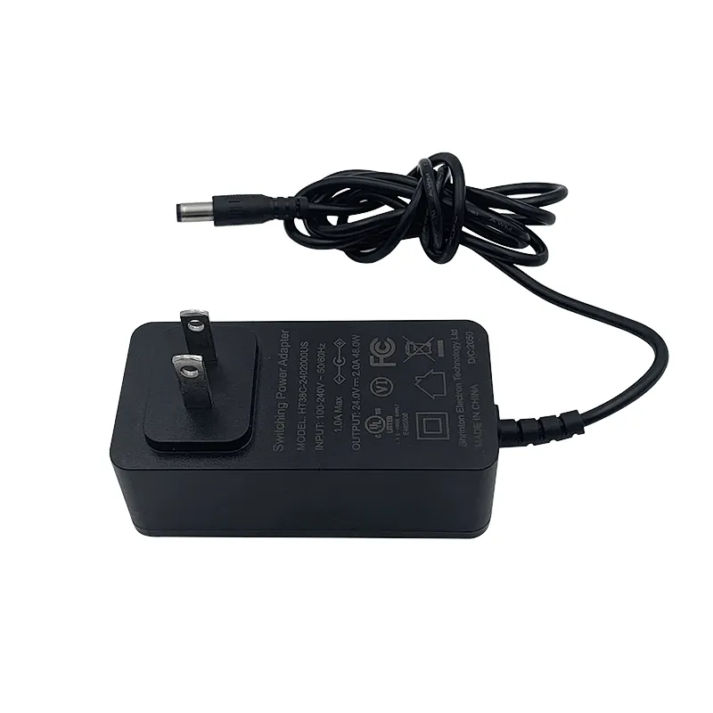 2021 VENTAS CALIENTES 5V 8V 10V 12v Adaptador de corriente 1A, 1.5A, 2A, 2.5A, 3A, 3.5A DC Fuente de alimentación con CCC Tuv FCC KC CB