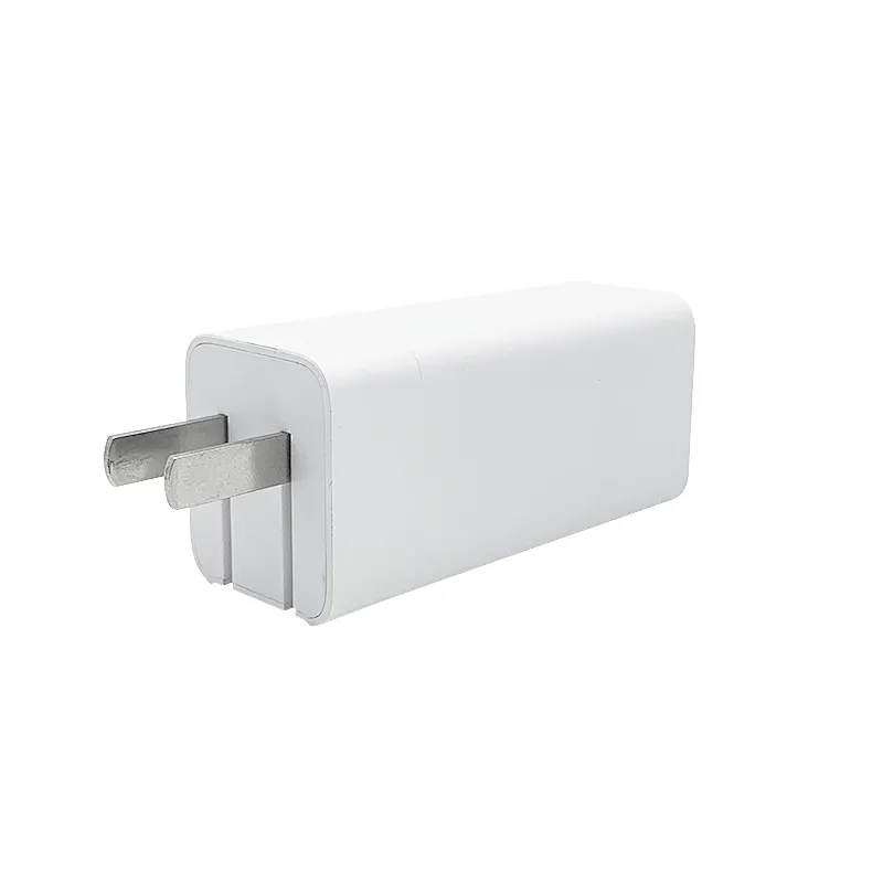 Free Sample high quality 1 USB A 1 Type C ports fast charging Folding plug portable for iPhone XS Max iPad Samsung