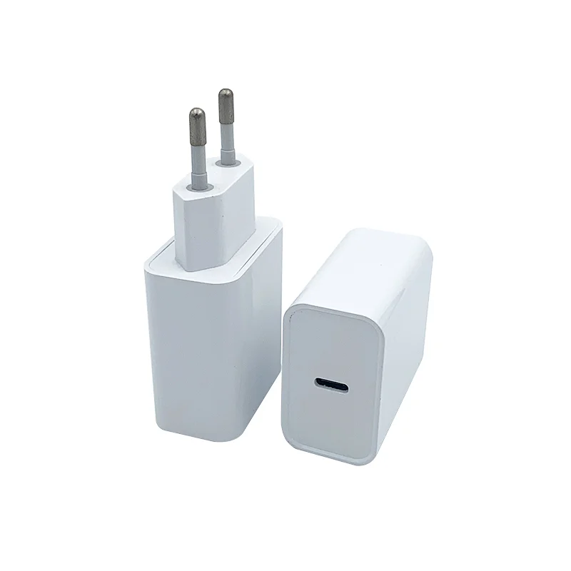 2021 newest design CE,FCC,CCC PD charger 20W 5V 3A,9V 2.22A, 12V 1.67A for iPhone XS Max iPad Samsung