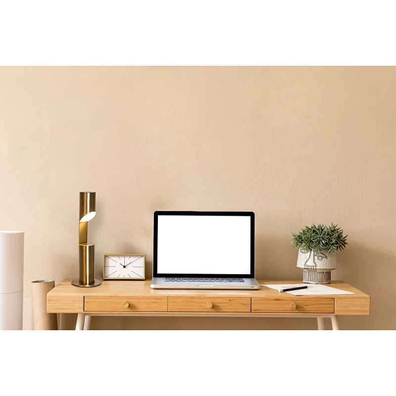 Oblique cutting minimalist style dimmable LED desk lamp