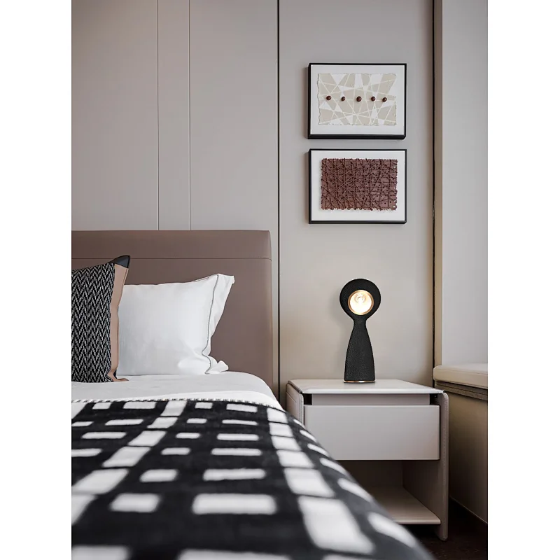 Elegant magical-drip dimmable Graphite black solid resin desk table lamp