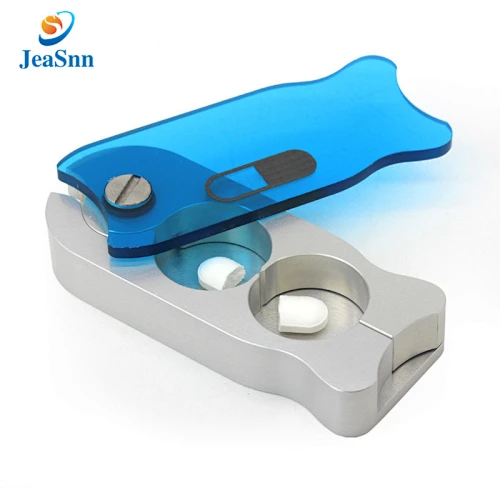 pill cutter