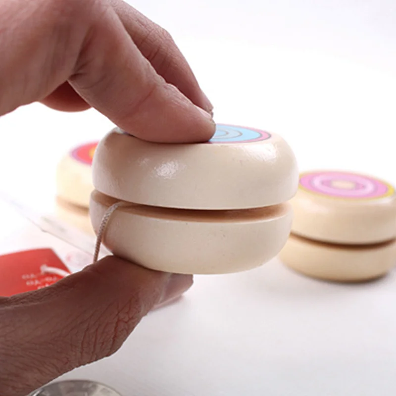 2021 new Amazon hot selling children's gift yo-yo toy wooden cartoon yo-yo