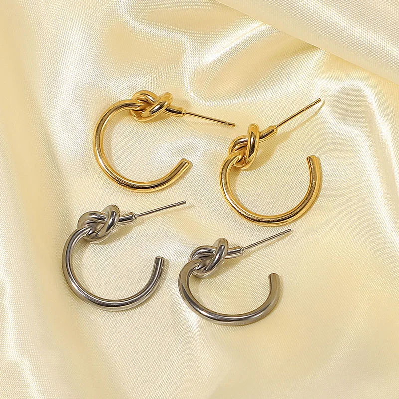 Basic 18K Gold Twisted Lock Hoop Earrings