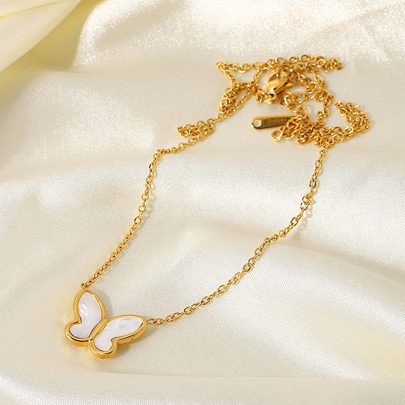Fashion Butterfly Pendant Necklace Titanium Steel Jewelry