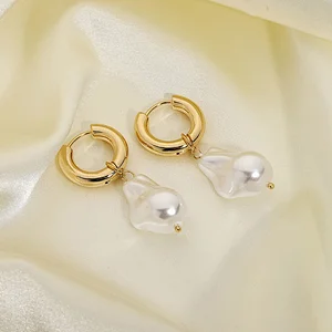 Fashion Fresh Water Pearl Bead Small Hoop Earrings