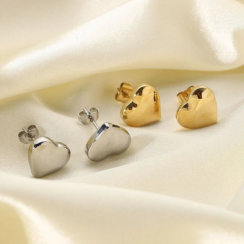 Wholesale Simple Titanium Steel Stud Earrings Heart Earring