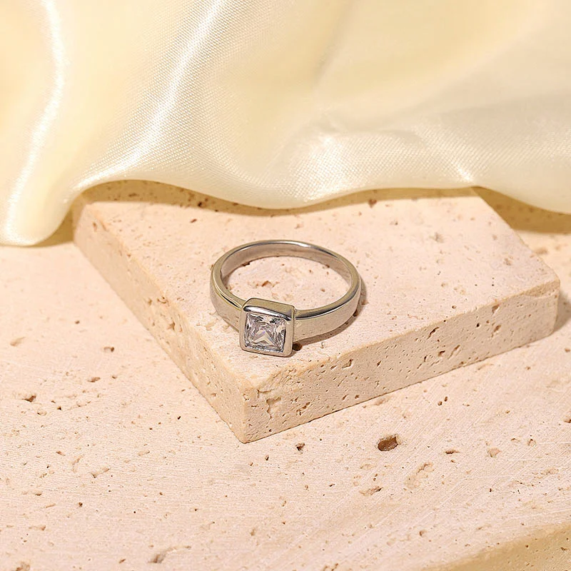 Vintage Stainless Steel Transparent Zirconia Ring Jewelry