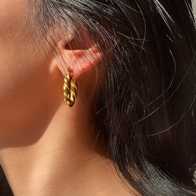 Wholesale Gold Stainless Steel C Shape Metal Hoop Earrings