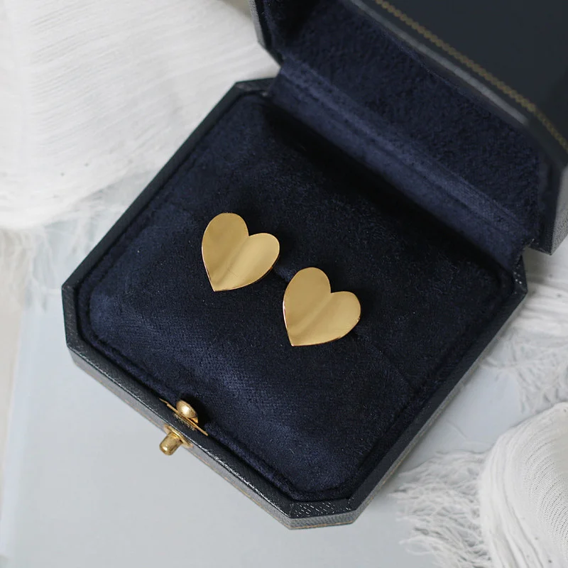 3D Curved Heart Glossy Earrings Wholesale