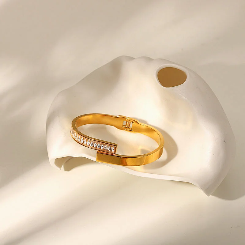 Basic 18K Gold Plated Rectangle Cubic Zircon Bangle Customize
