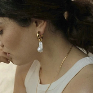 Fashion Fresh Water Pearl Bead Small Hoop Earrings