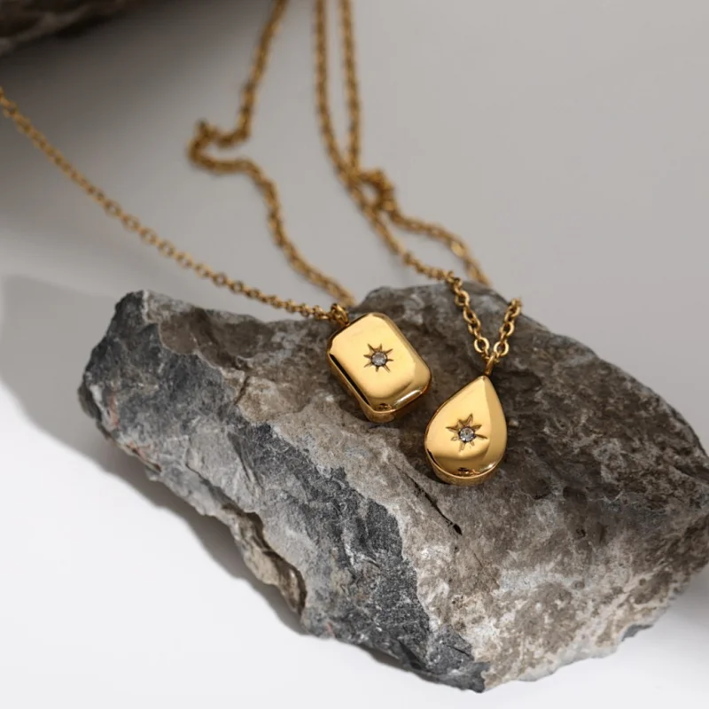 18K Gold Plated Zirconia Drop Eight Awn Star Pendant Necklace