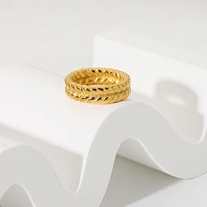 Fashion Simple 18K Gold Plated Stainless Steel Metal Ring