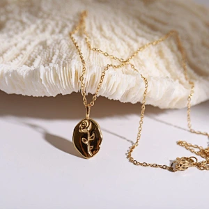 18K Gold Basic Engrave Rose Flower Pendant Necklace