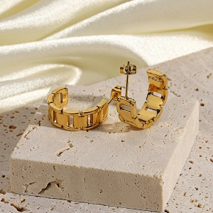 Fashion Hollow Stainless Steel Stud Earrings Curved Earrings