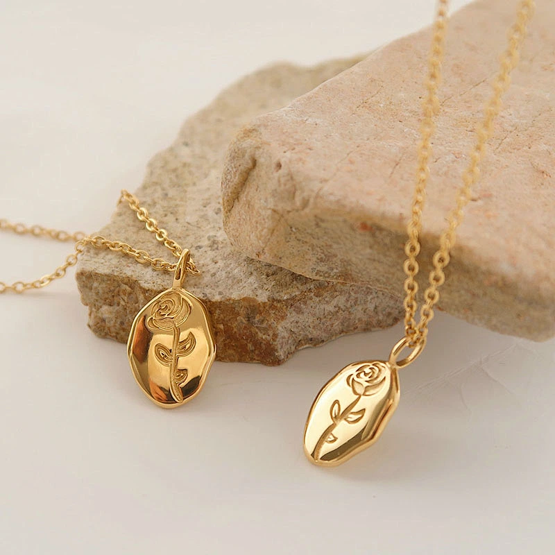 18K Gold Basic Engrave Rose Flower Pendant Necklace
